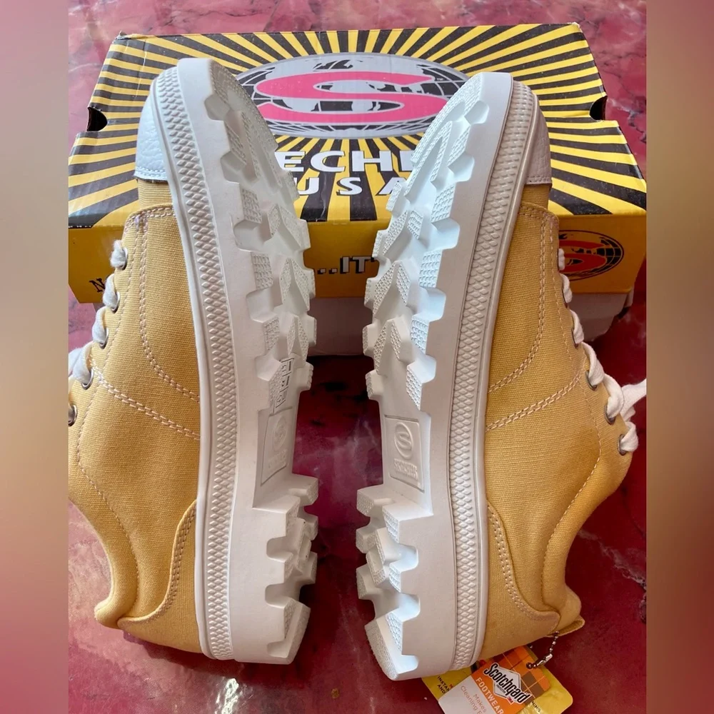 Skechers Roadies Low-Top Sneakers Yellow - Picture 9 of 15